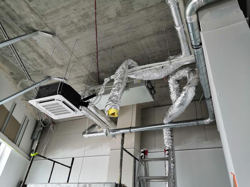 Instalacja klimatyzacji w biurze w Świebodzinie
